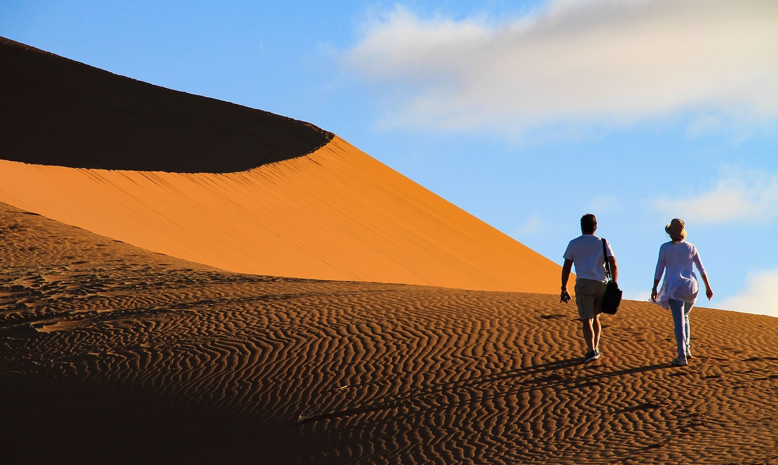 IntoAfrica-Experiencias-Namibia-Inolvidable-03-min